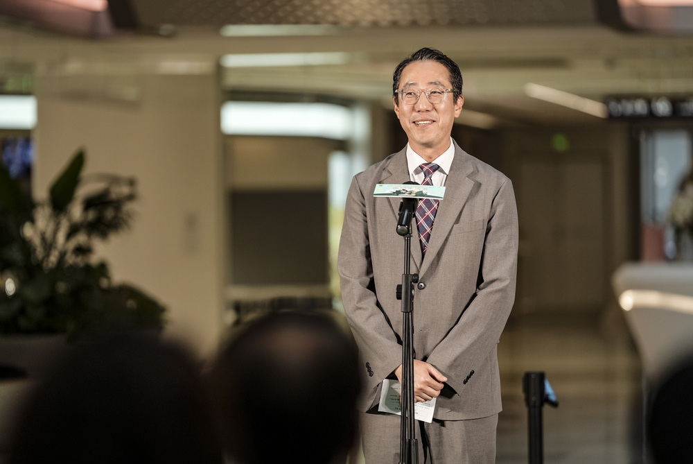 LIX03080-韩国驻上海总领事 财经官 高在云.jpg
